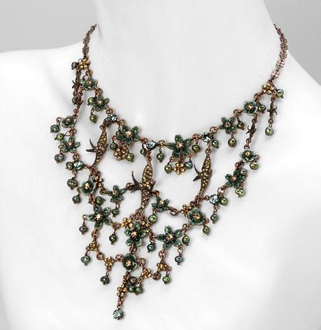 PILGRIM-GENUINE PEARL CRYSTALS CHANDELIER CHOKER